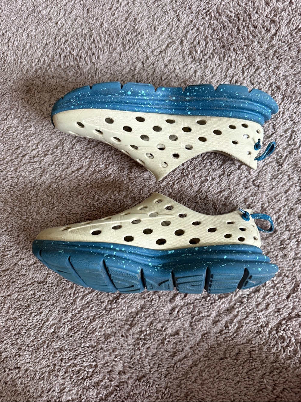 Kane Revive Athletic Recovery Slip-On Foam Shoe womens 9/ men’s 7
